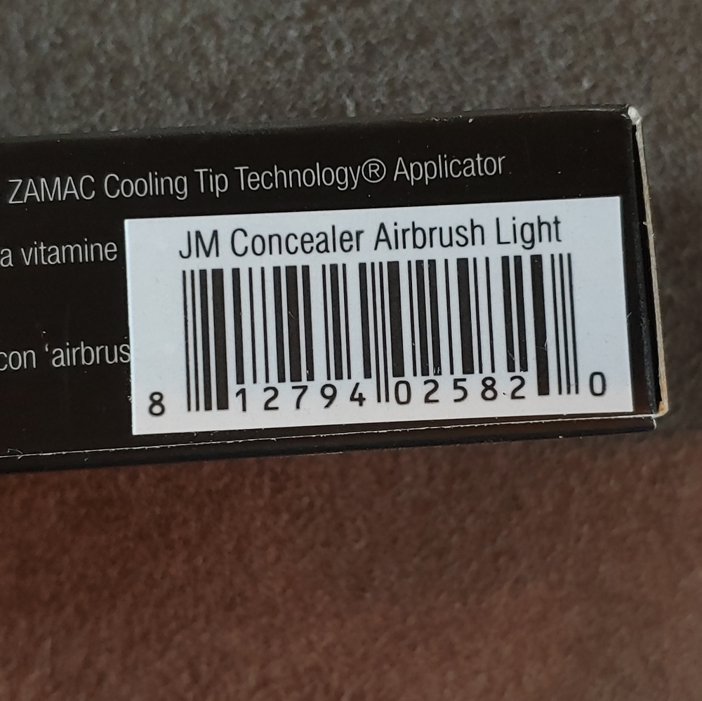 Jay Manuel photo illusion concealer